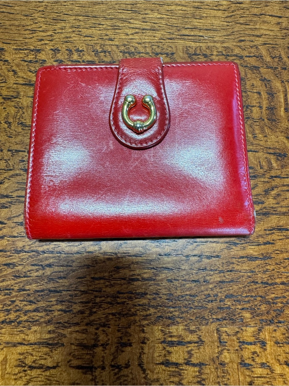 Gucci Vintage Red Leather Horseshoe Bifold Wallet